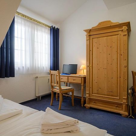 Hotel Zum Engel In Speyer - Roemerberg Berghausen  外观 照片