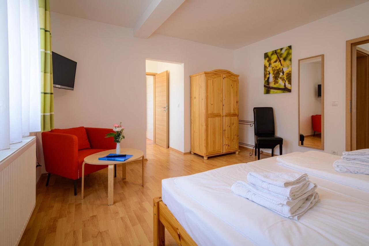 Hotel Zum Engel In Speyer - Roemerberg Berghausen  外观 照片