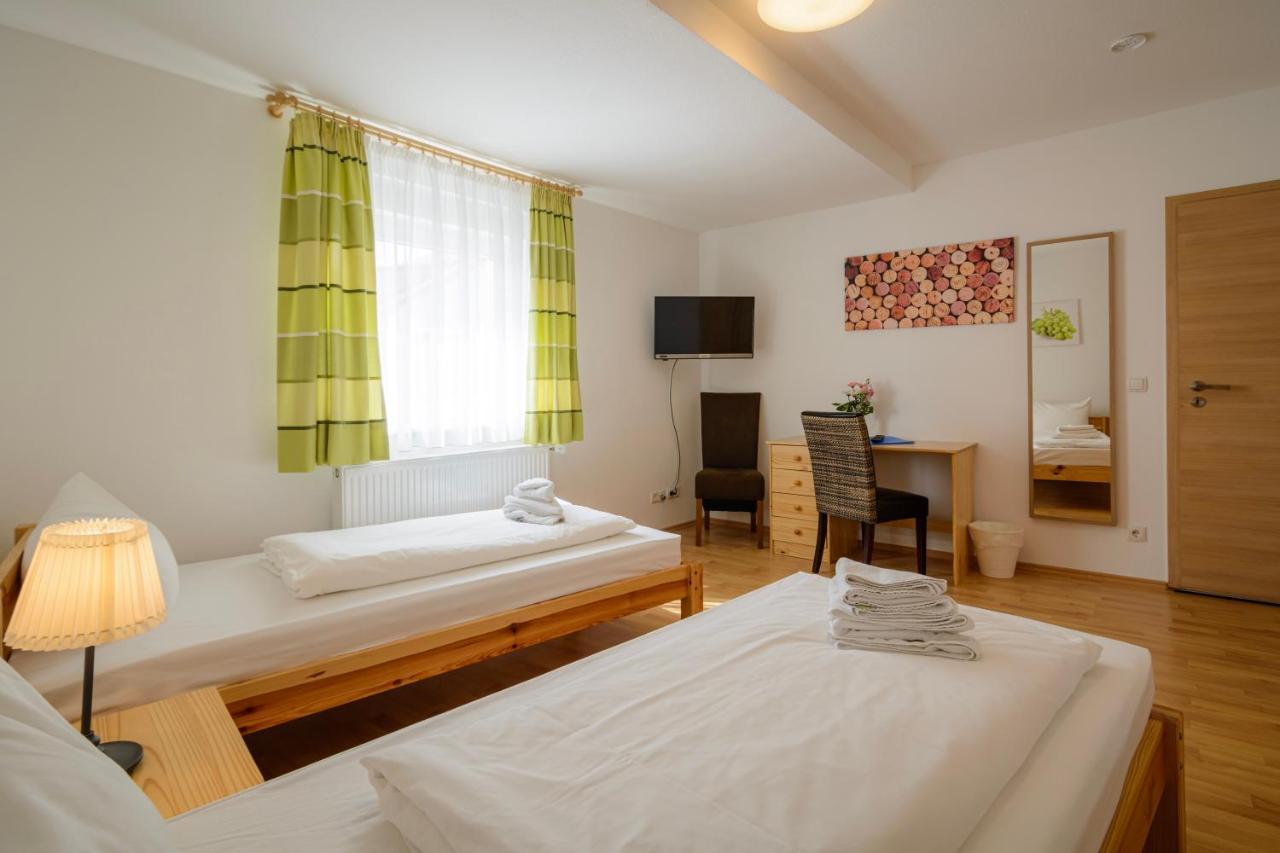 Hotel Zum Engel In Speyer - Roemerberg Berghausen  外观 照片