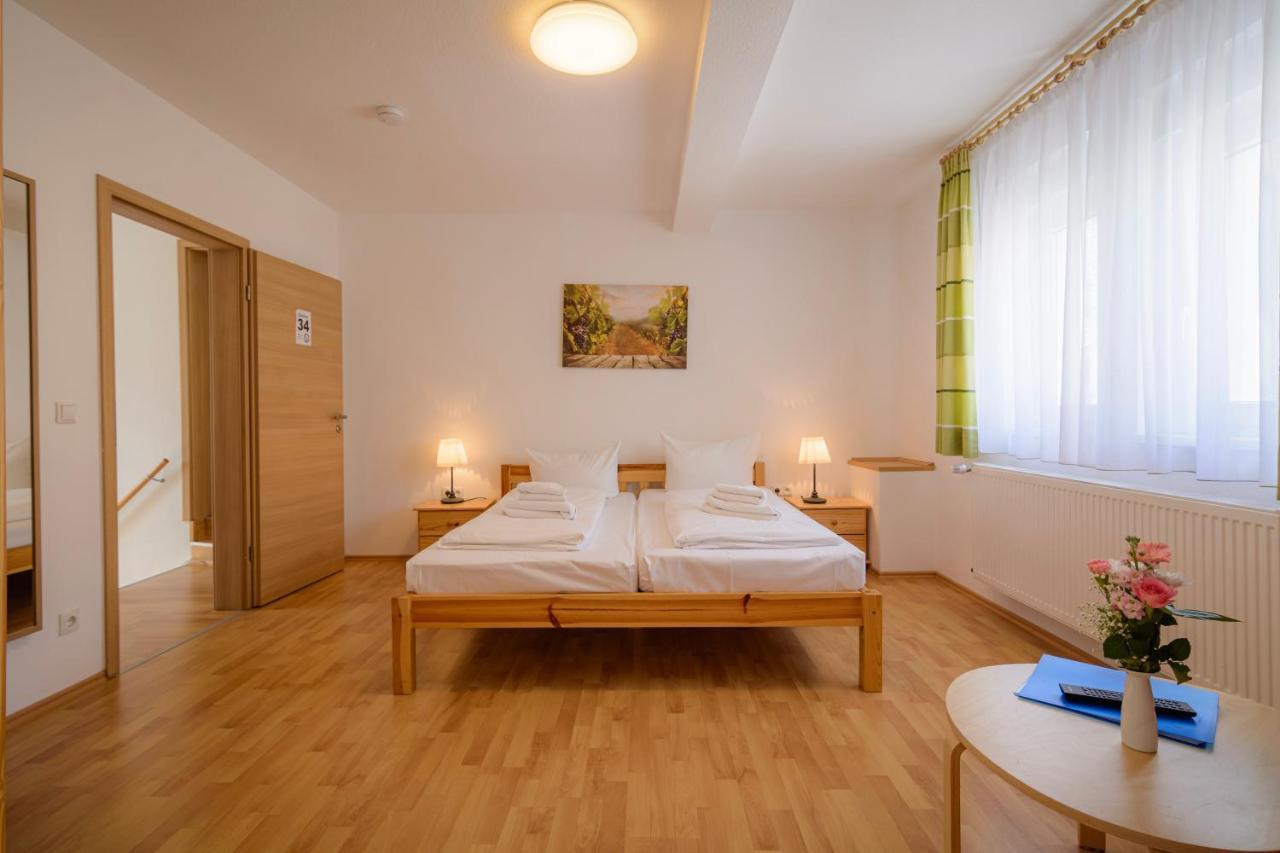 Hotel Zum Engel In Speyer - Roemerberg Berghausen  外观 照片