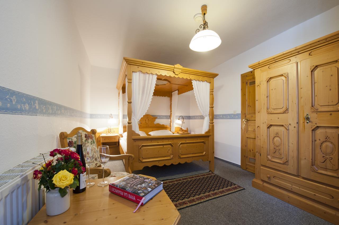 Hotel Zum Engel In Speyer - Roemerberg Berghausen  外观 照片